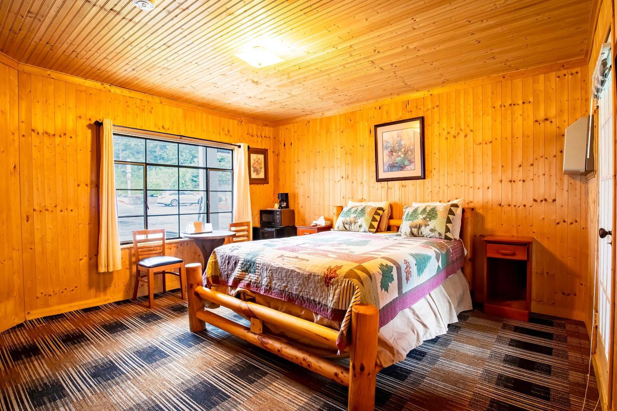 Lloyd'S On The River Country Inn By Oyo บรายซันซิตี ภายนอก รูปภาพ