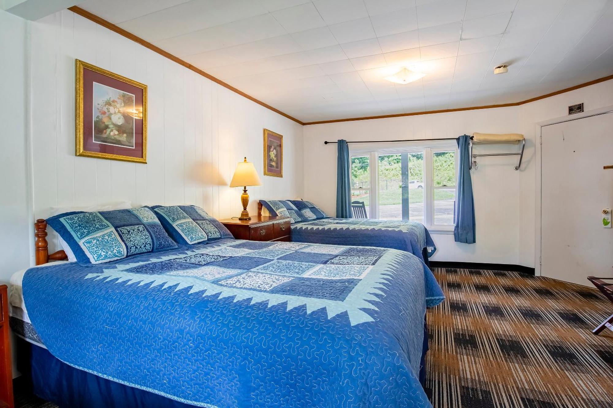 Lloyd'S On The River Country Inn By Oyo บรายซันซิตี ภายนอก รูปภาพ